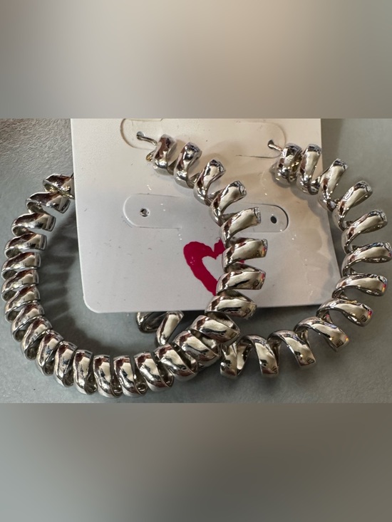 Jewelry - Silver Twisted spiral statement Hoop Earrings - Women Jewelry silver tone classy